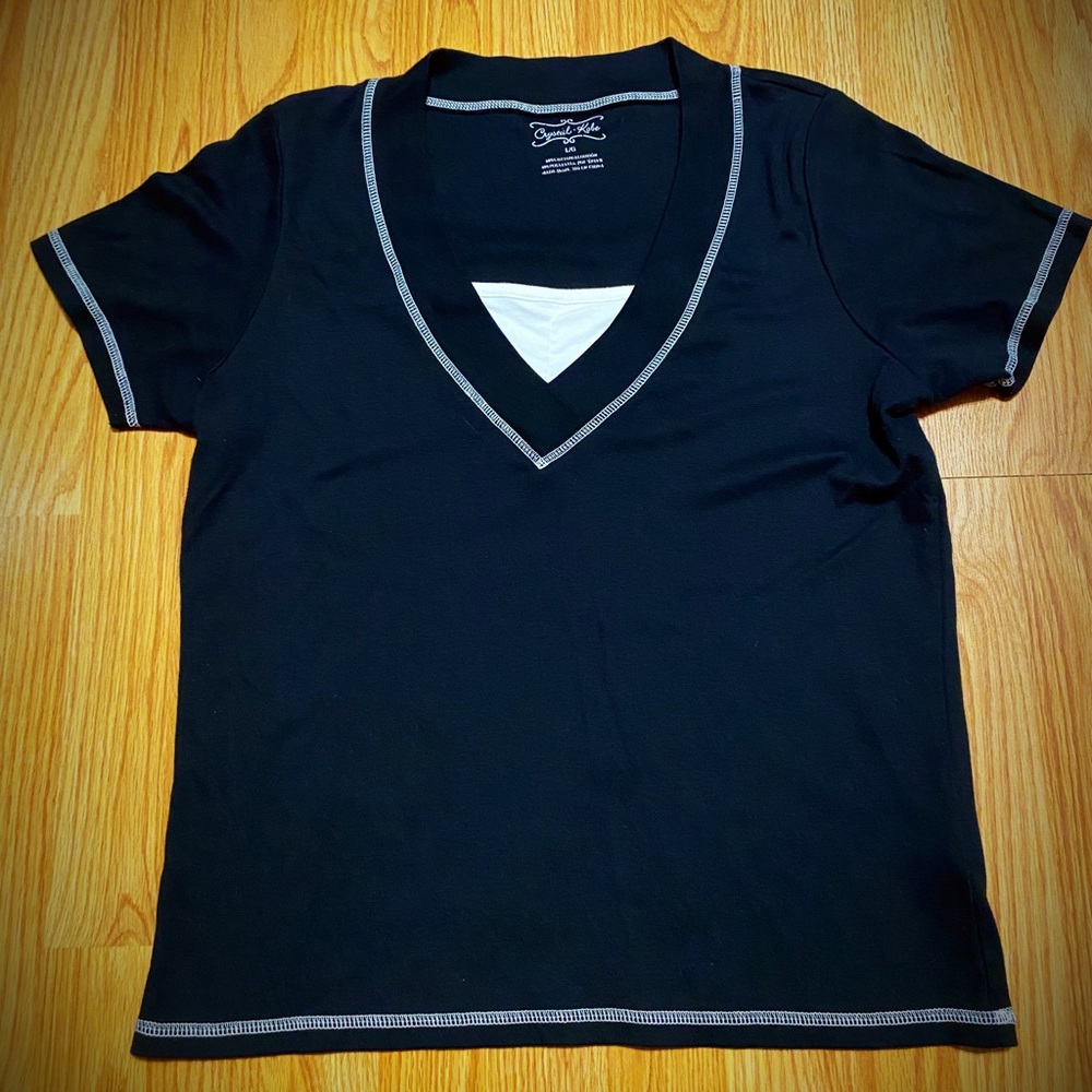 Women’s Black and White Crystal Kobe Large Shirt